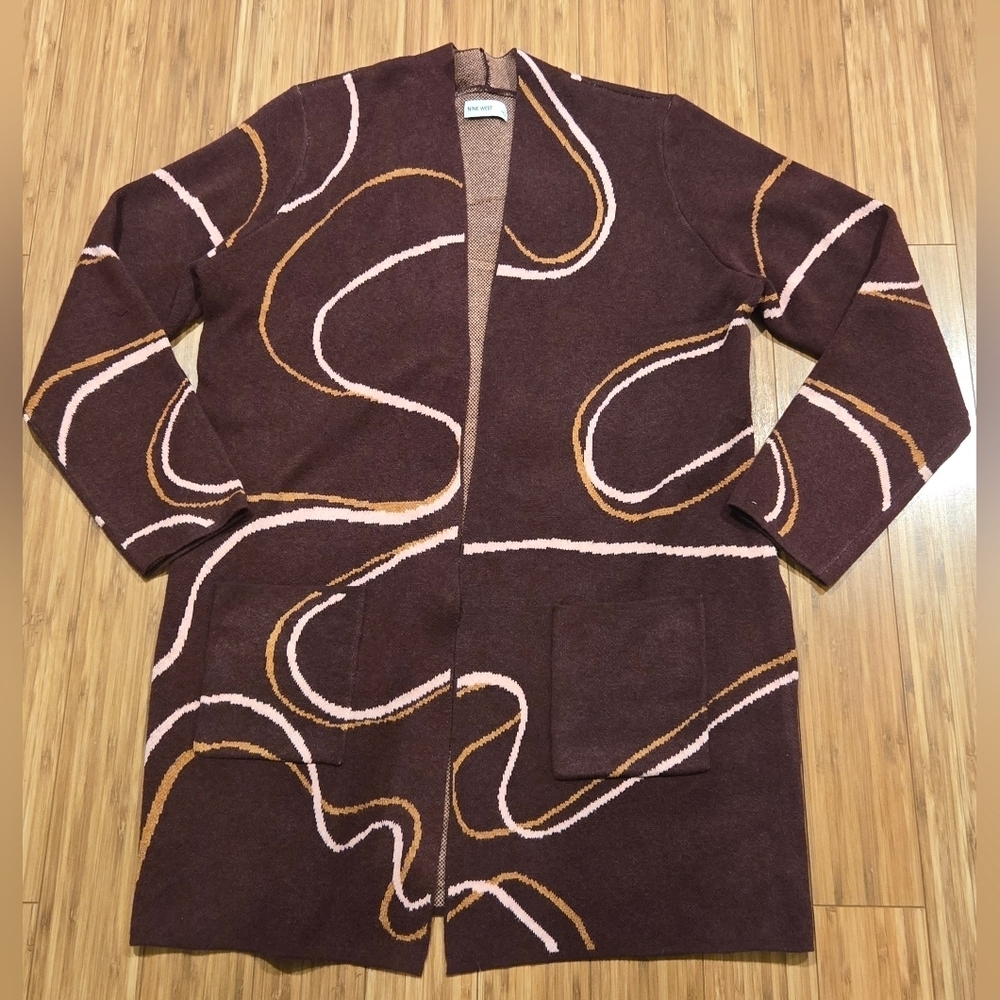 NWOT Nine West Stylish Sweater with Artistic Swirl Design